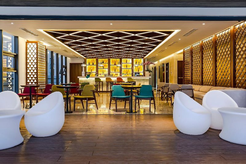 Maximilan Hotel