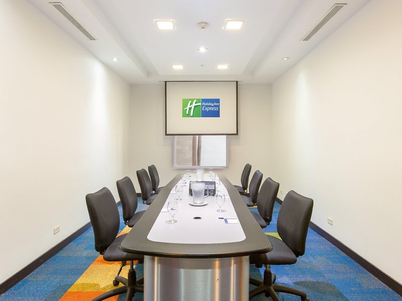 Holiday Inn Express San Jose Forum