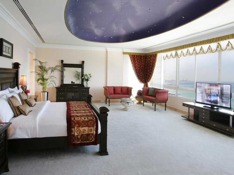 Ramada By Wyndham Beach Hotel Ajman